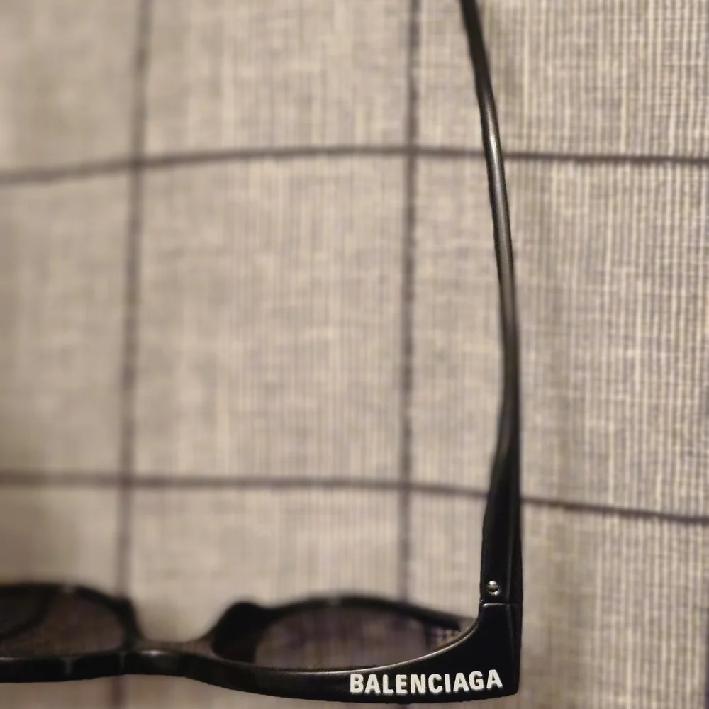 Balenciaga Black Cat-Eye Sunglasses - Picture 3 of 4